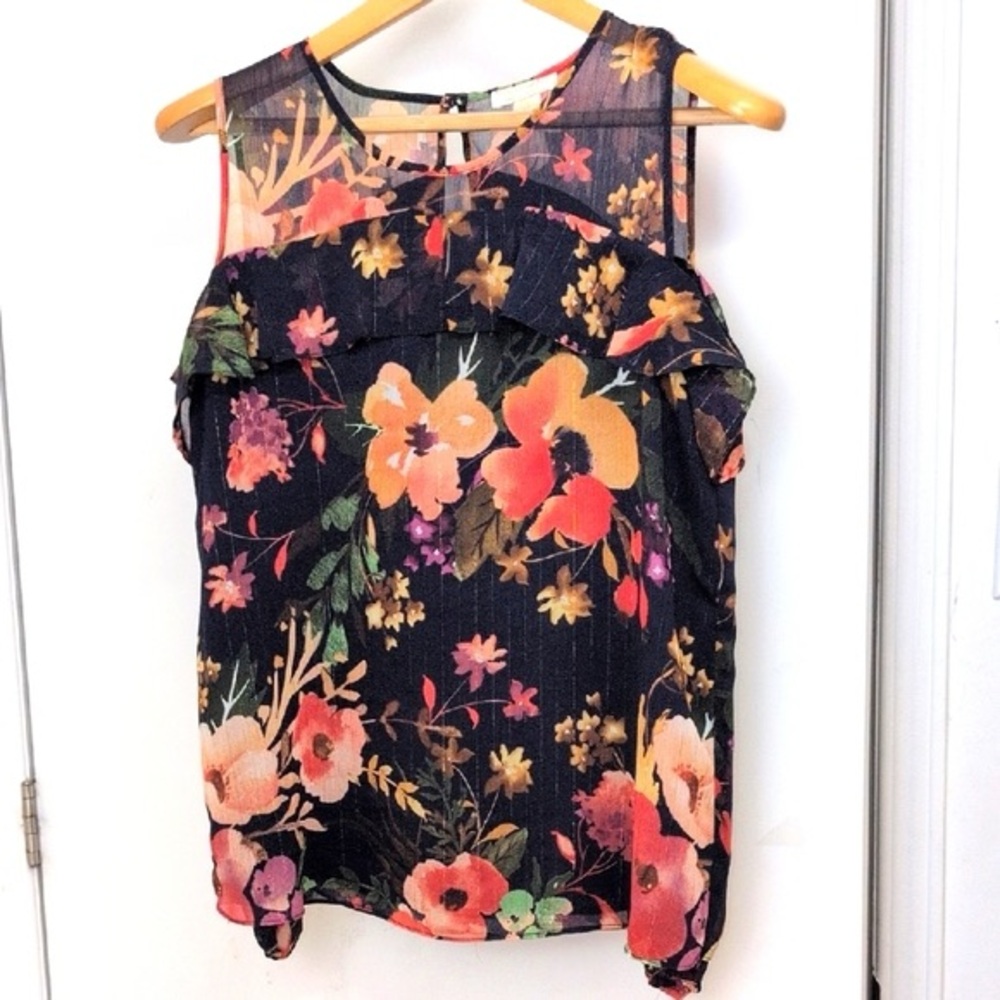 FINN $ GRACE FLORAL BLOUSE SIZE SMALL